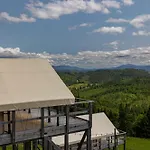 Glamping *