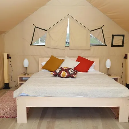 Glamping * Μπούκοβελ
