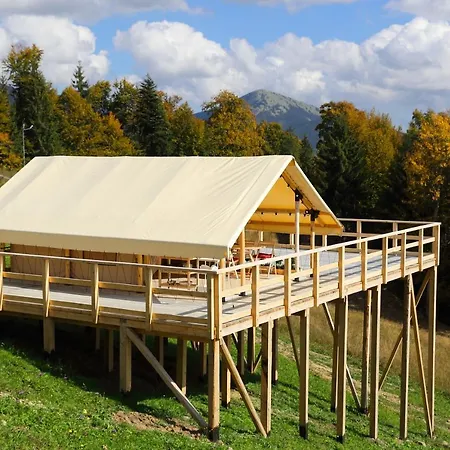Glamping Μπούκοβελ