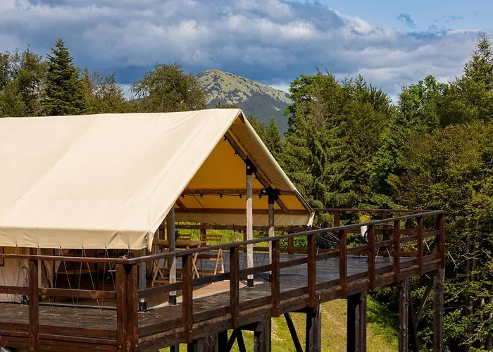 Glamping 豪华帐篷 布克维