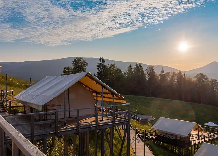 Glamping 豪华帐篷 布克维